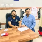 Cardiologist Dr Gulfam Hashmi treating Legendary actor hamoon jadugar (drama ainak wala jin) at Punjab institute of Cardiology
